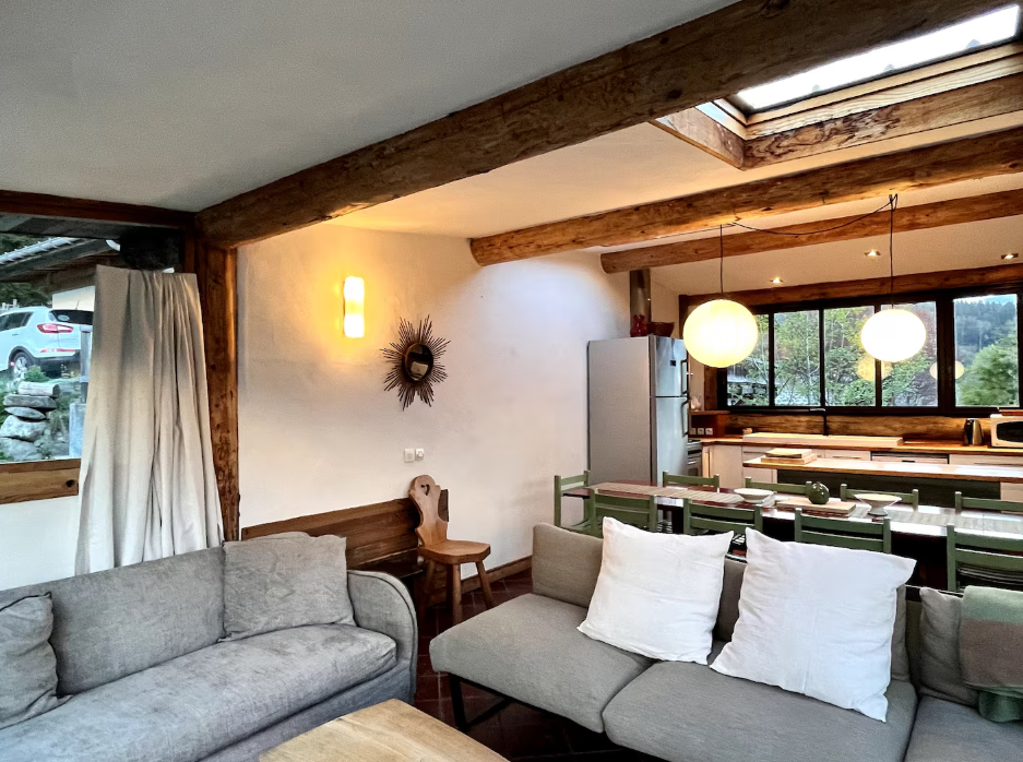 Cuisine et grande table commune